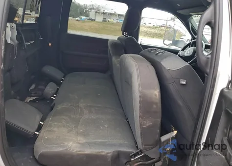 2022 Ram 2500 Tradesman z USA, uszkodzony, nr VIN 3C6UR4HL7NG219027